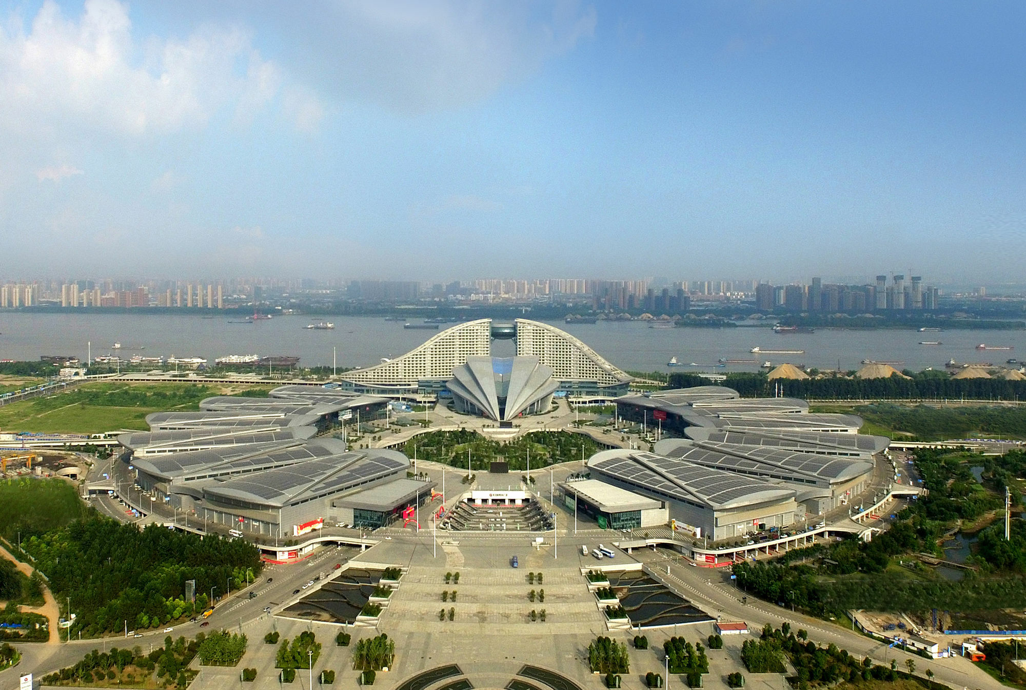 Intercontinental Wuhan By Ihg - Yangtze River View Екстер'єр фото